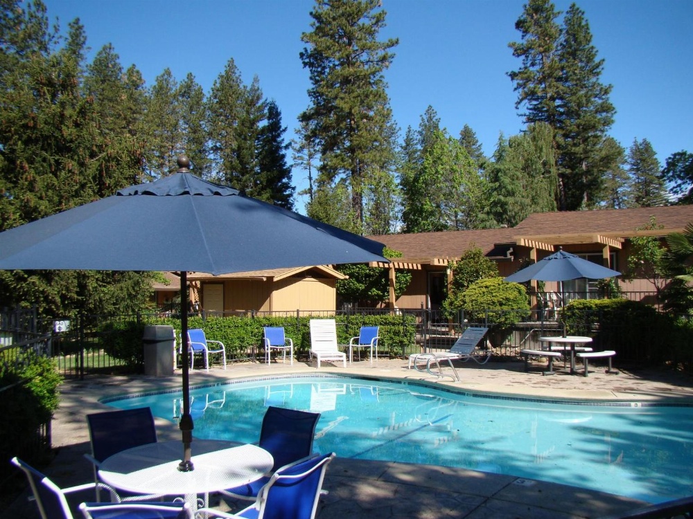 Ponderosa Gardens Motel Main image